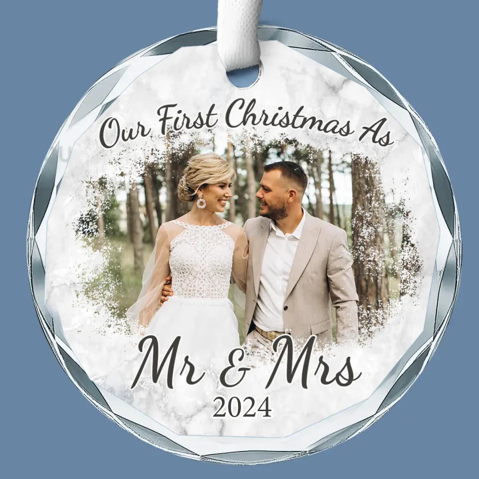 Christmas Birthday Gifts for Her, Wife, Custom Wedding Glass Ornament, Mr and Mrs Gifts - New Arrival, Christmas Gift For Pet Owners, Pet Lovers, First Christmas AMZ