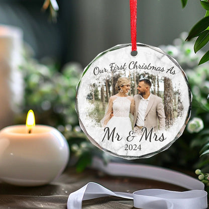 Christmas Birthday Gifts for Her, Wife, Custom Wedding Glass Ornament, Mr and Mrs Gifts - New Arrival, Christmas Gift For Pet Owners, Pet Lovers, First Christmas AMZ