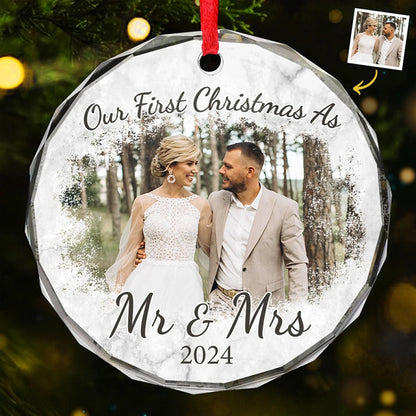 Christmas Birthday Gifts for Her, Wife, Custom Wedding Glass Ornament, Mr and Mrs Gifts - New Arrival, Christmas Gift For Pet Owners, Pet Lovers, First Christmas AMZ